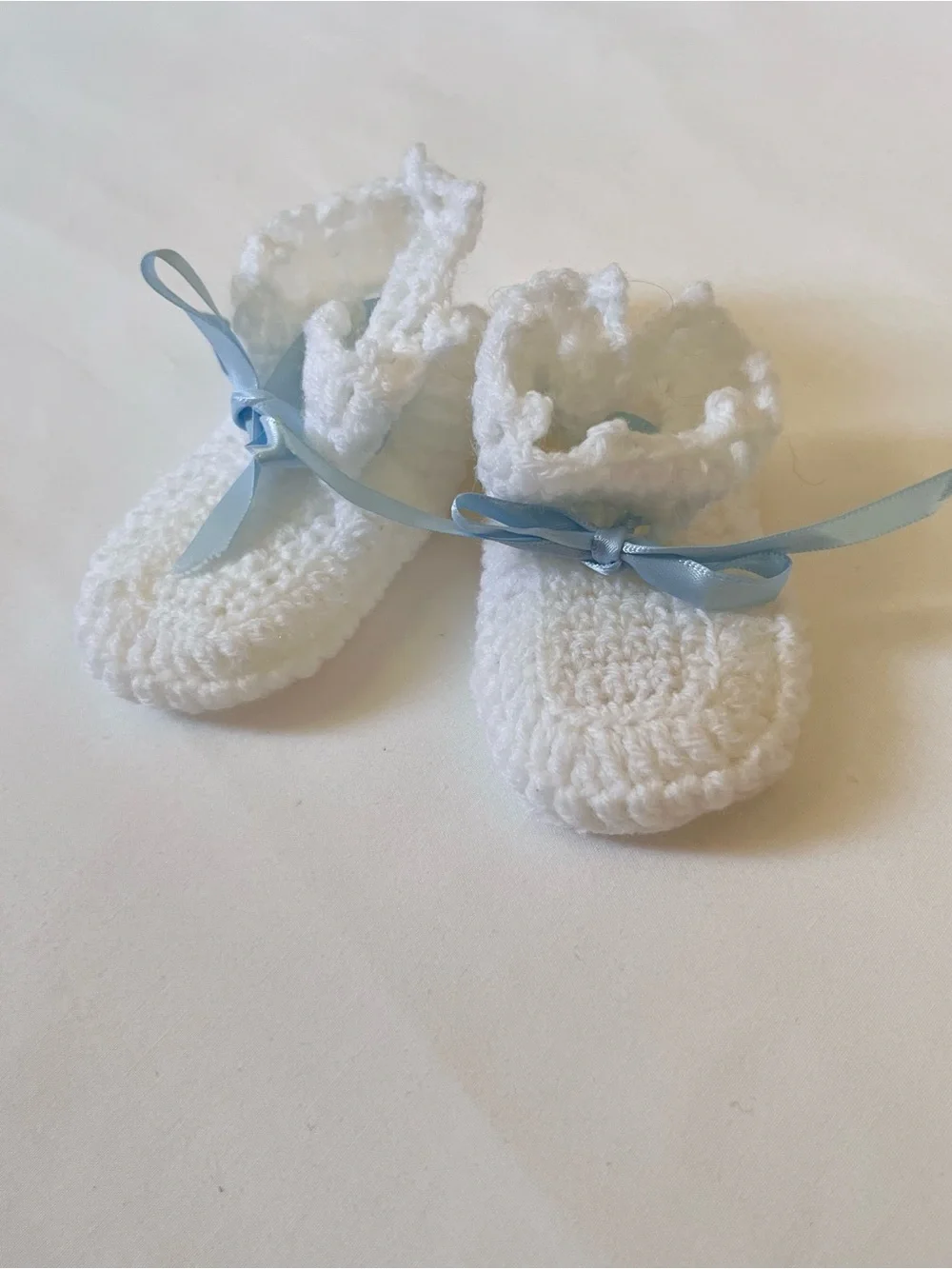 Vintage Handmade Crochet Baby Booties White Blue Ribbon 0–3 Months